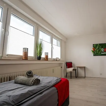 Serviceroom24 - Space In Wlan - Smart-tv - 24-7 Check-in Und Kueche Gladbeck