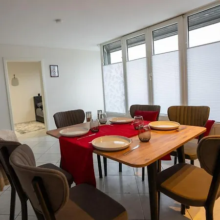 Apartment Serviceroom24 - Space In Wlan - Smart-tv - 24-7 Check-in Und Kueche Gladbeck