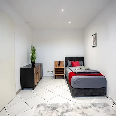 Serviceroom24 - Space In Wlan - Smart-tv - 24-7 Check-in Und Kueche Gladbeck