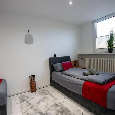 Serviceroom24 - Space In Wlan - Smart-tv - 24-7 Check-in Und Kueche Apartment Gladbeck