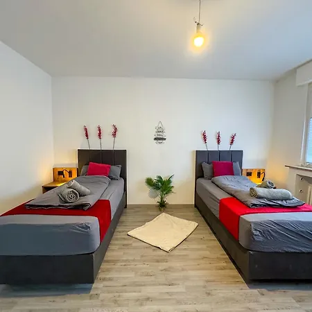 Serviceroom24 - Space In Wlan - Smart-tv - 24-7 Check-in Und Kueche Gladbeck