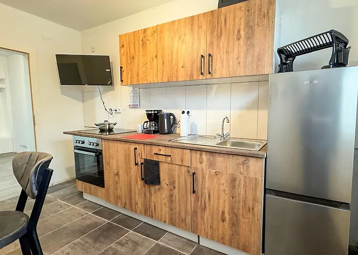 Serviceroom24 - Space In Wlan - Smart-tv - 24-7 Check-in Und Küche * Gladbeck